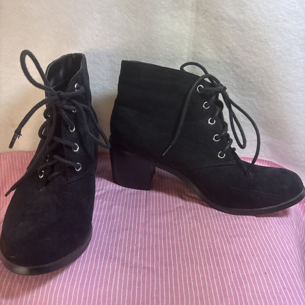 Diba London Dixie Black Faux Suede Lace Up Ankle Boots Sz 6.5 M Stacked Heel